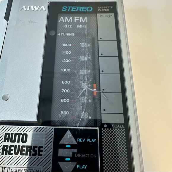 Aiwa HS-U07 Cassette Player Walkman With Stereo Cassette Working - Picture 3 of 14